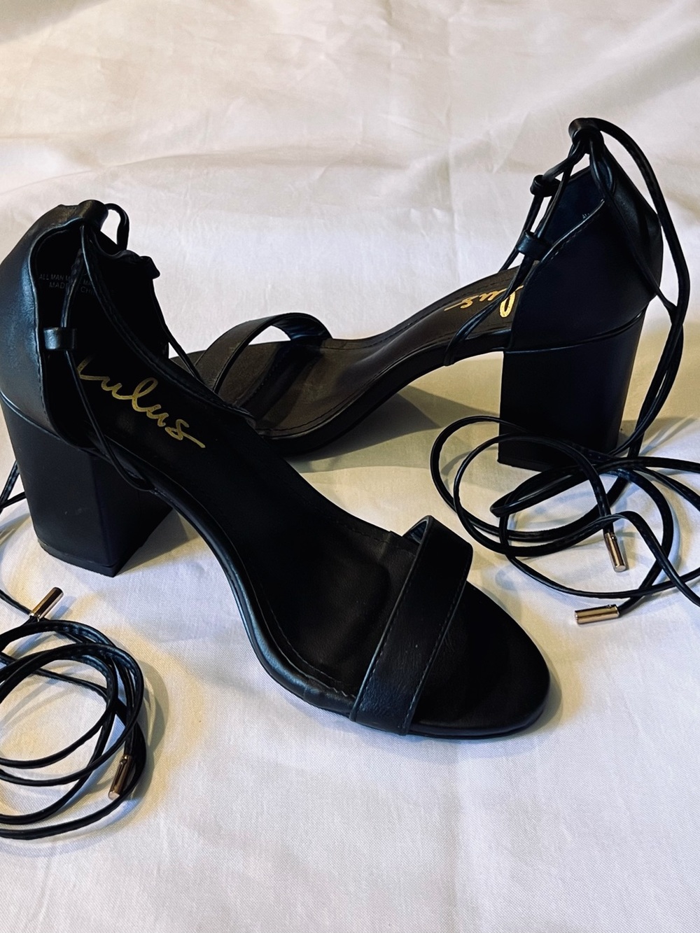 LuLu’s Black Block Heel Strappy Lace-Up Sandals - Women Sz 8